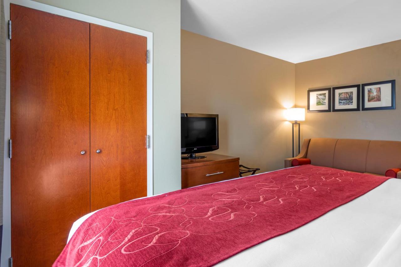 คอมฟอร์ต สวีท นอ์ท น็อกซ์วิลล์ Hotel ภายนอก รูปภาพ