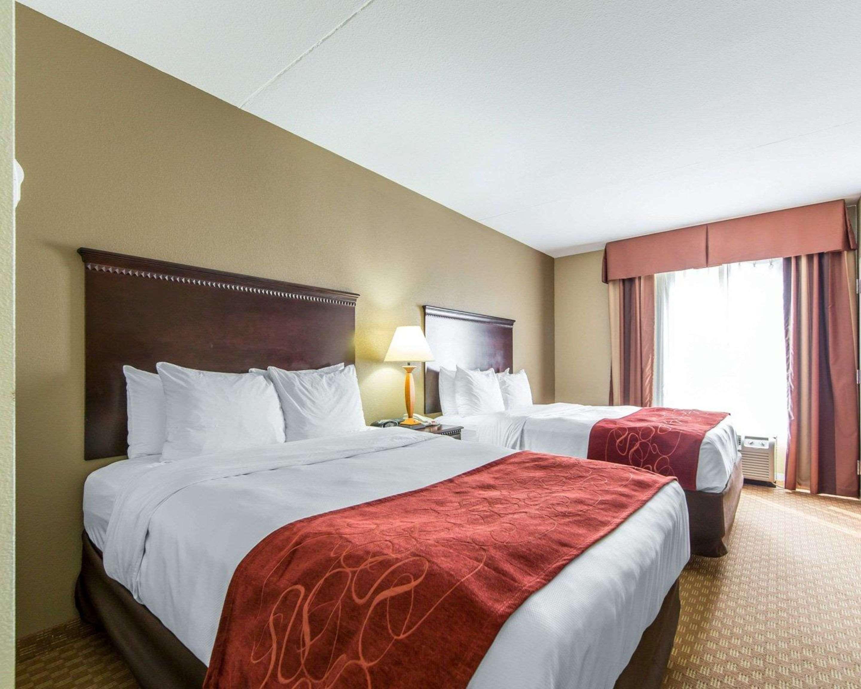 คอมฟอร์ต สวีท นอ์ท น็อกซ์วิลล์ Hotel ภายนอก รูปภาพ